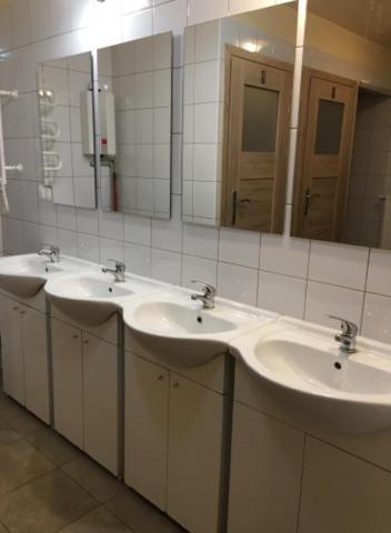 Noclegi Pracownicze Zielonka  Exteriör bild